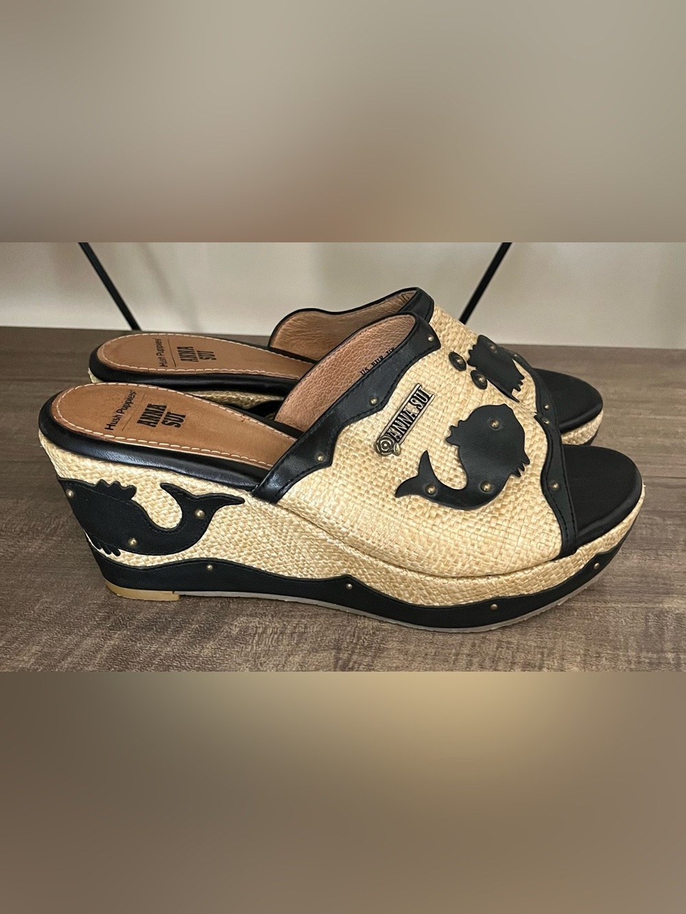 Hush Puppies by Anna Sui Kissing Fish Wedge Slides Size 7